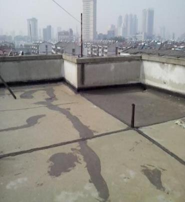 仁和漏水维修 楼顶漏水是什么原因，楼顶漏水维修方法是什么?